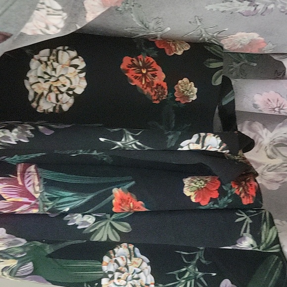 🏷️#25 REVAMPED Floral Romper / Dress  XS in very good condition - Picture 5 of 8